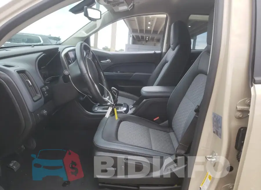 1GCGSDEN7N1332667 Photo# 7
