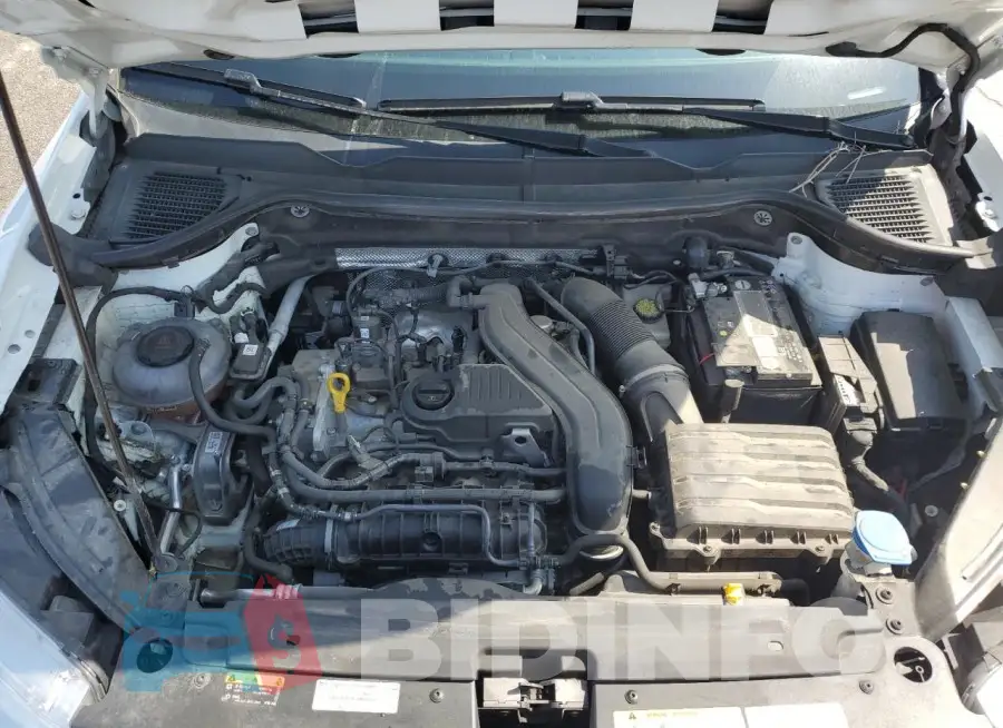 3VVAX7B26NM041083 Photo# 11