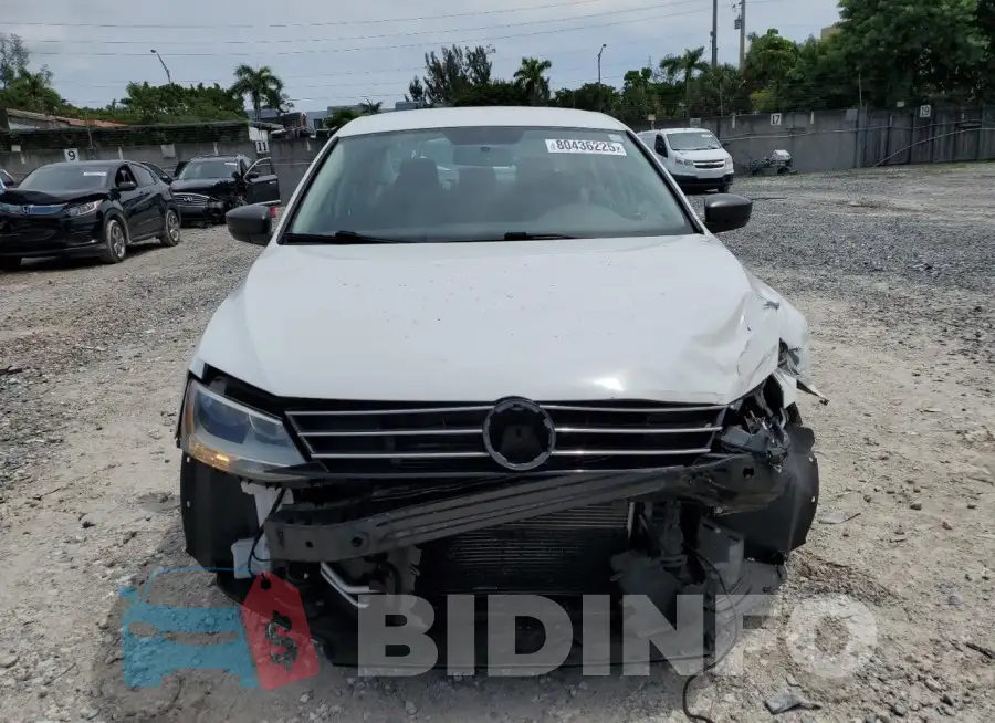 3VW267AJXGM345547 Photo# 5