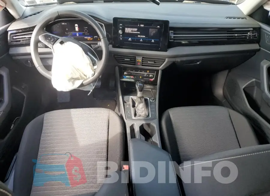 3VW5X7BU2SM083518 Photo# 8