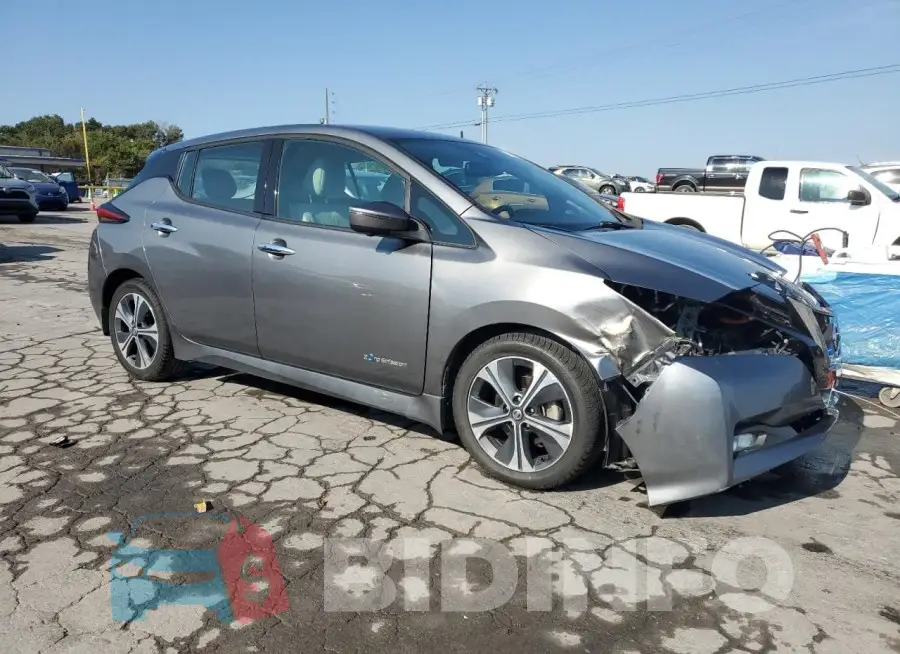 1N4AZ1CP2JC307023 Photo# 4