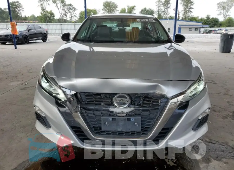 1N4BL4CV3KC125662 Photo# 5