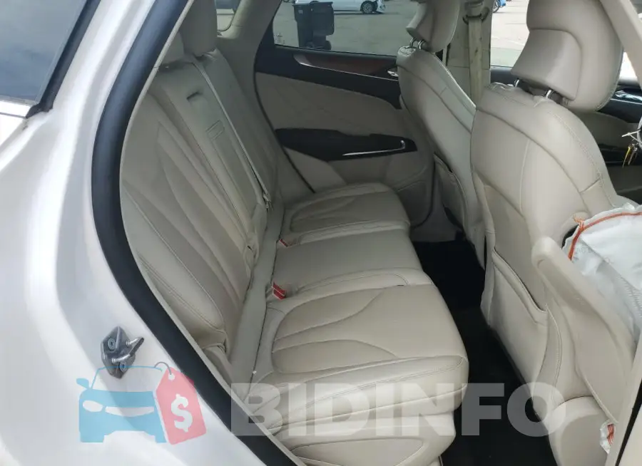 5LMCJ2D96KUL39381 Photo# 11