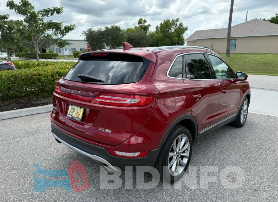 5LMCJ2D97GUJ14880 Photo# 4