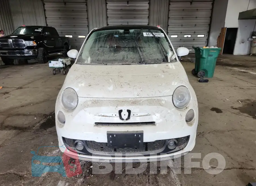 3C3CFFKH9JT465175 Photo# 5