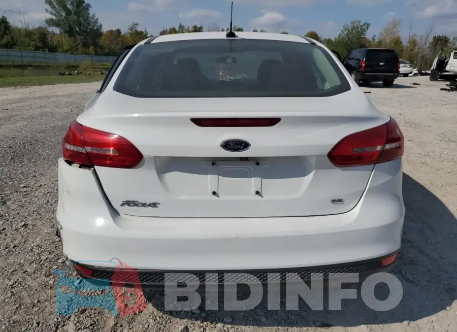 1FADP3F26JL267432 Photo# 6