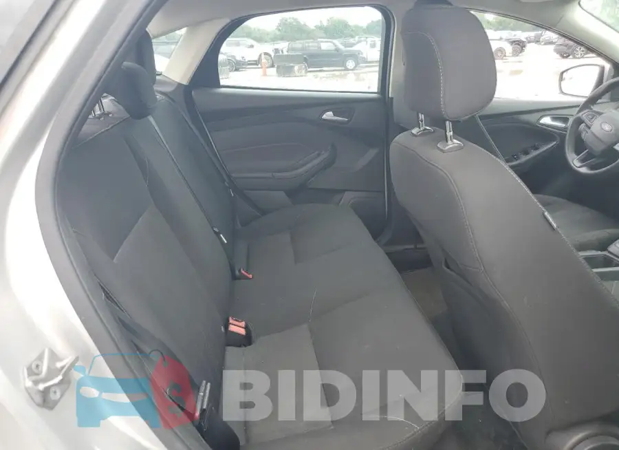 1FADP3F2XJL262248 Photo# 11