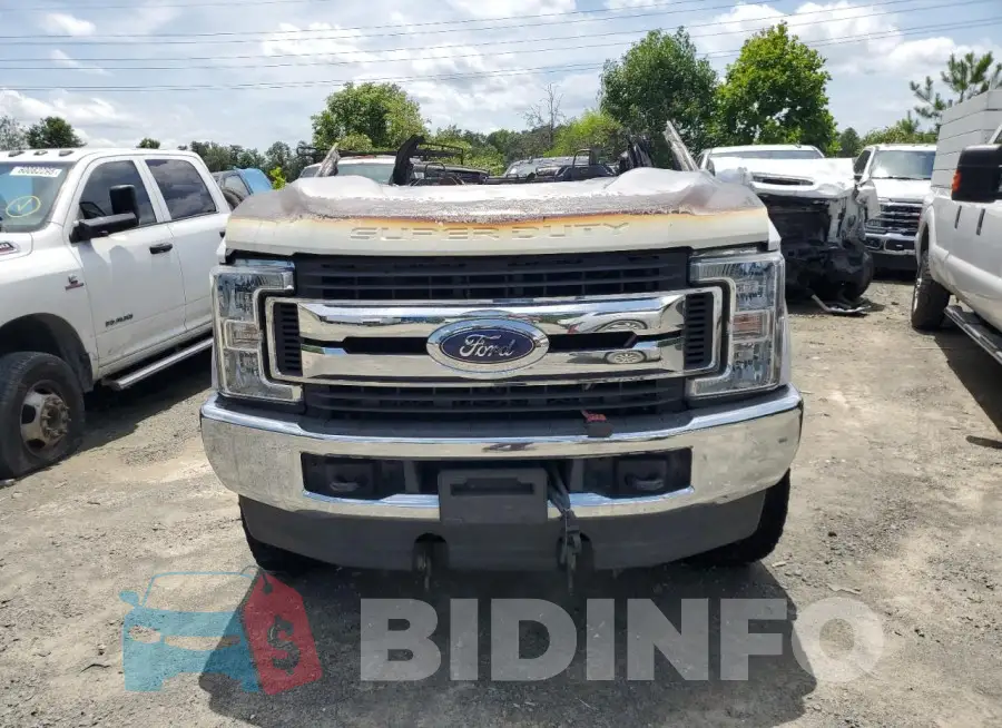 1FT8W3BT9HEC51804 Photo# 5