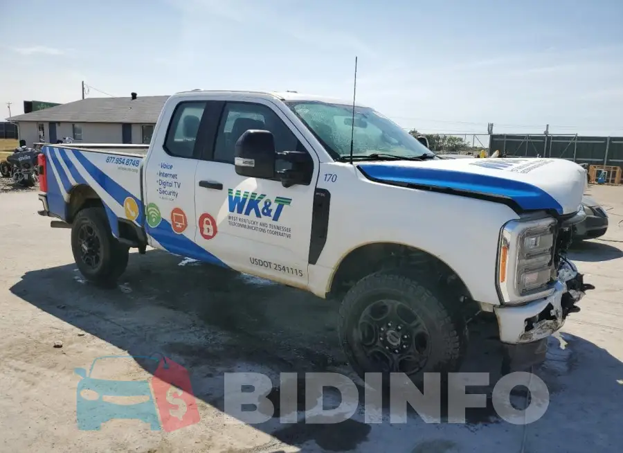 1FT8X2BN2PEC61534 Photo# 4