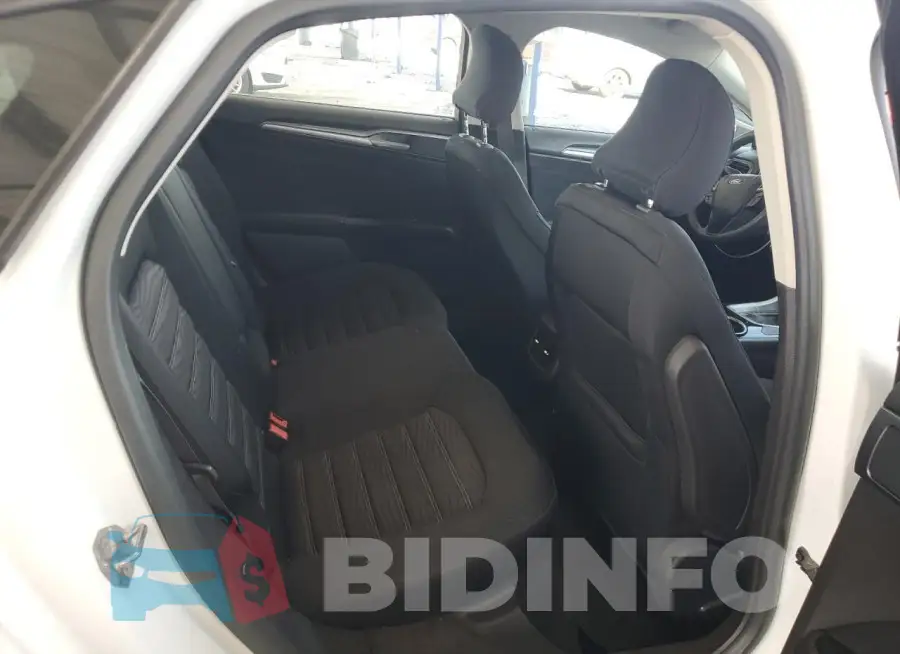 3FA6P0HD0GR110320 Photo# 10