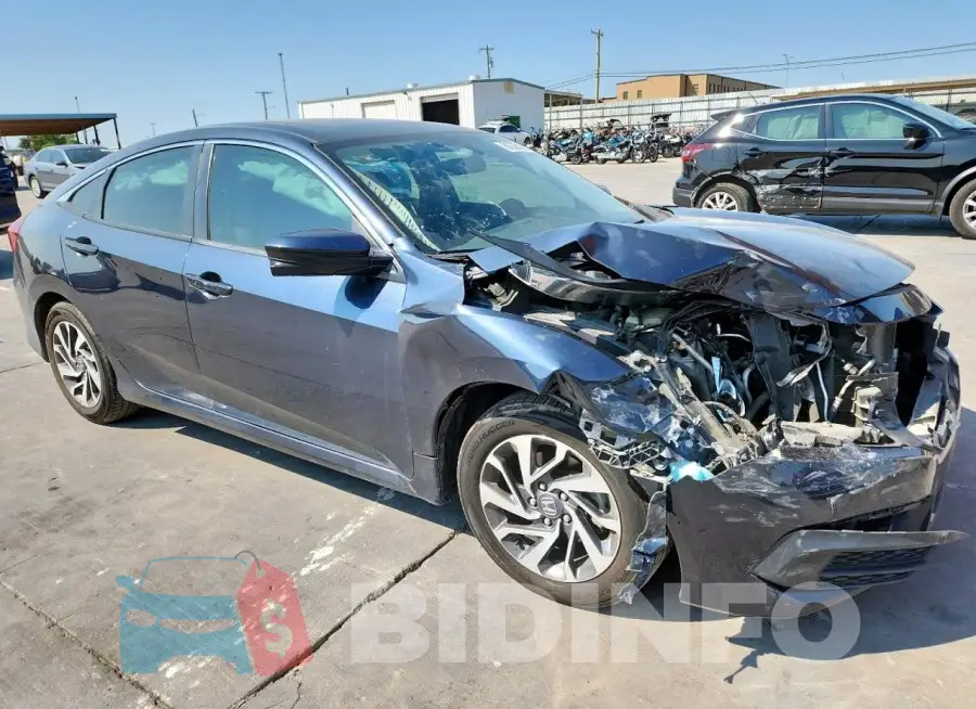 19XFC2F76HE010214 Photo# 4