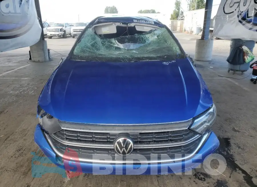 3VW5M7BU2RM053373 Photo# 5