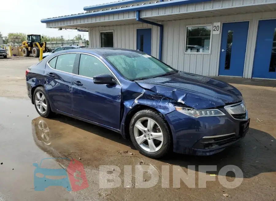 19UUB2F53HA002892 Photo# 4