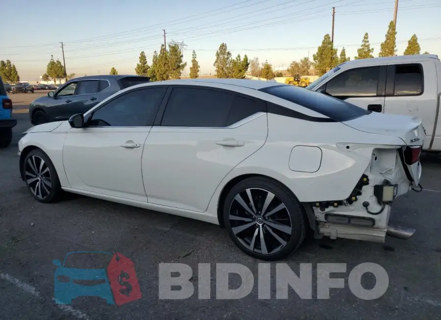 1N4BL4CV1NN390637 Photo# 2