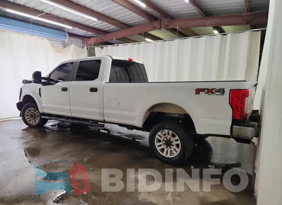 1FT7W2B61KEC70175 Photo# 2