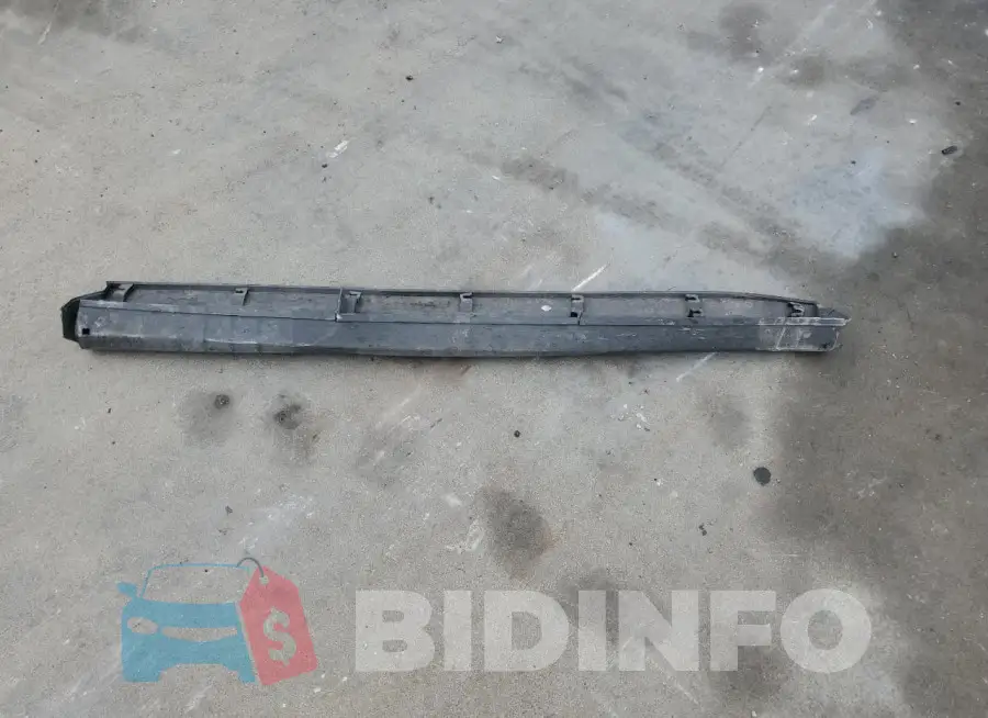 KNDJN2A2XJ7604911 Photo# 12