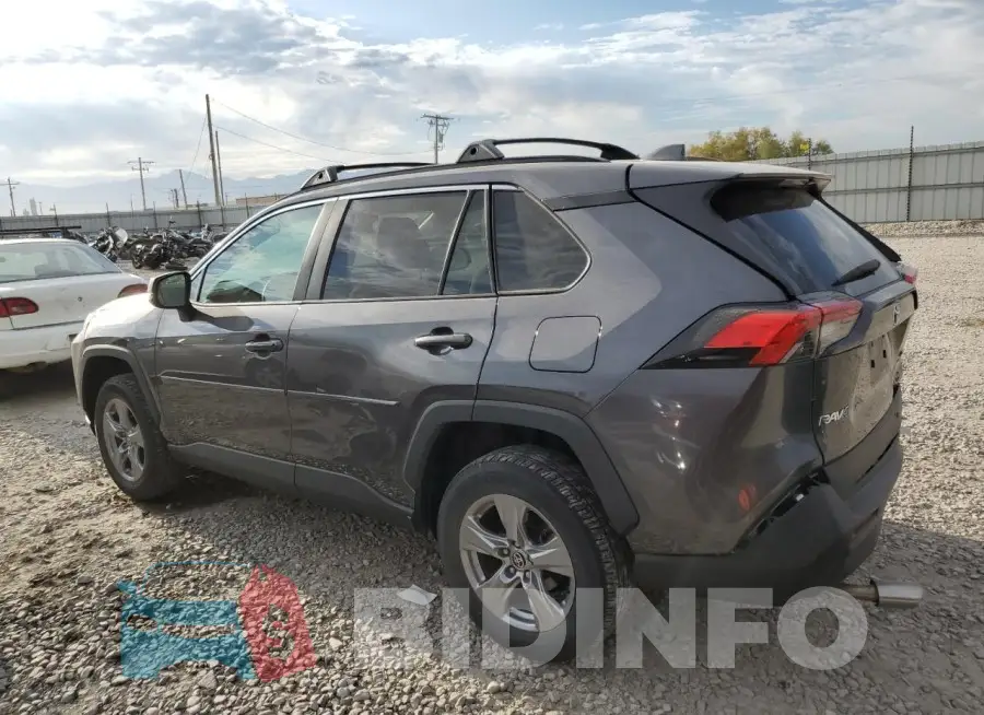 2T3P1RFV2NC291432 Photo# 2