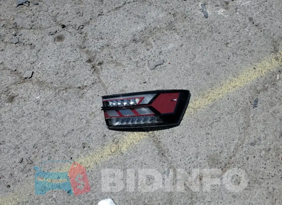 3VWC57BU2KM008962 Photo# 12