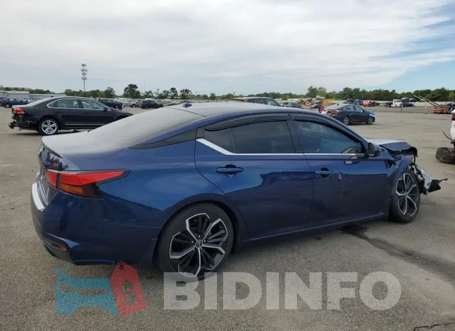 1N4BL4CV6PN350637 Photo# 3