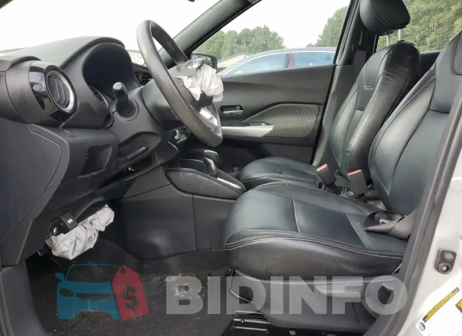 3N1CP5CU4JL534162 Photo# 7