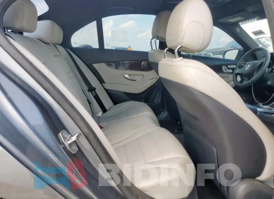 55SWF4JB2JU257338 Photo# 10