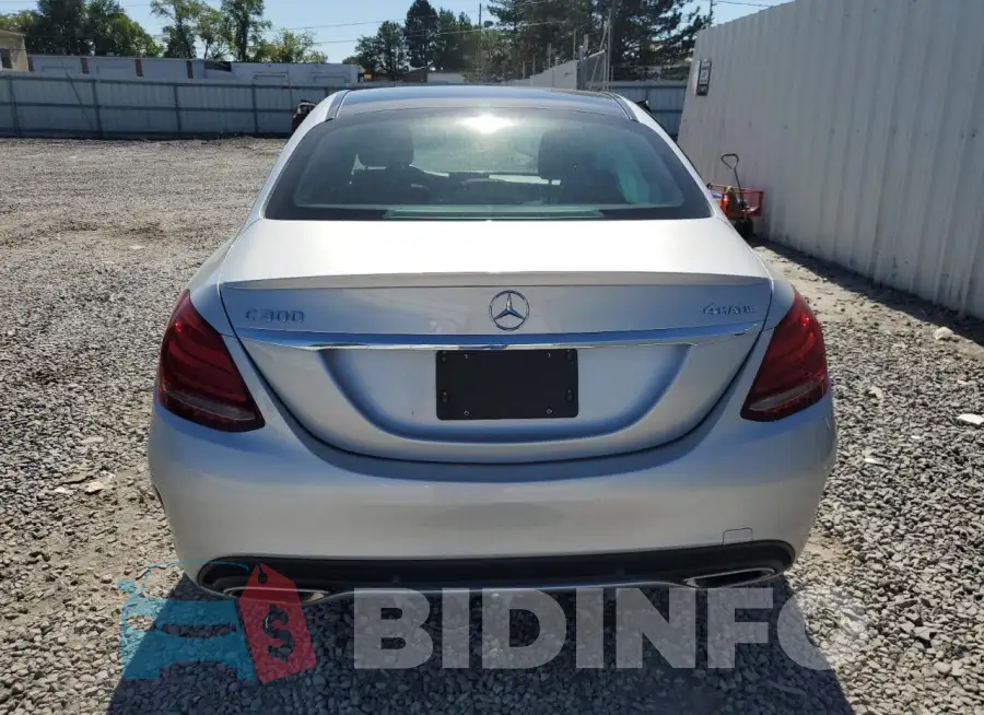 WDDWF4KB0HR214627 Photo# 6