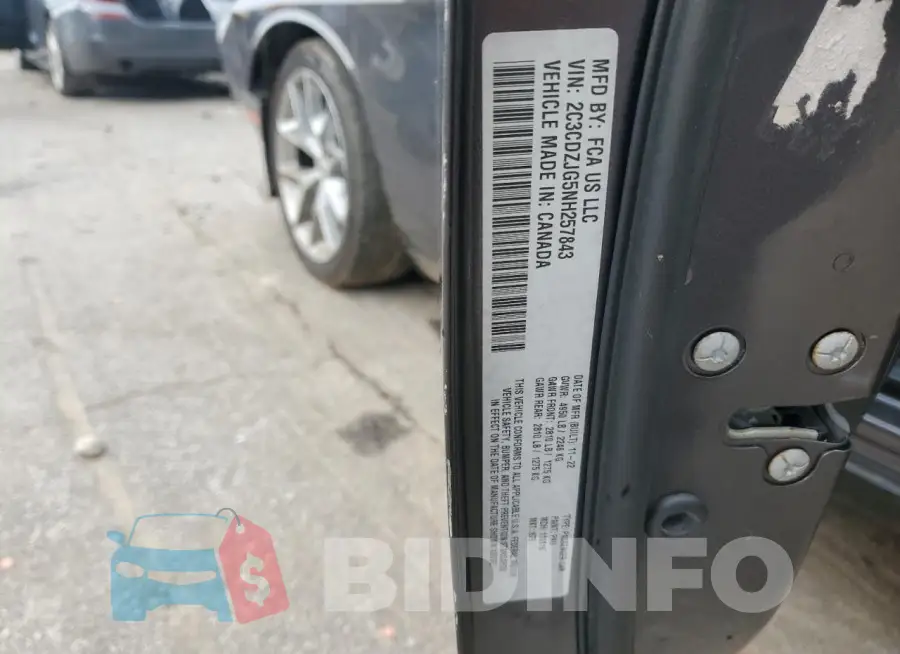 2C3CDZJG5NH257843 Photo# 12
