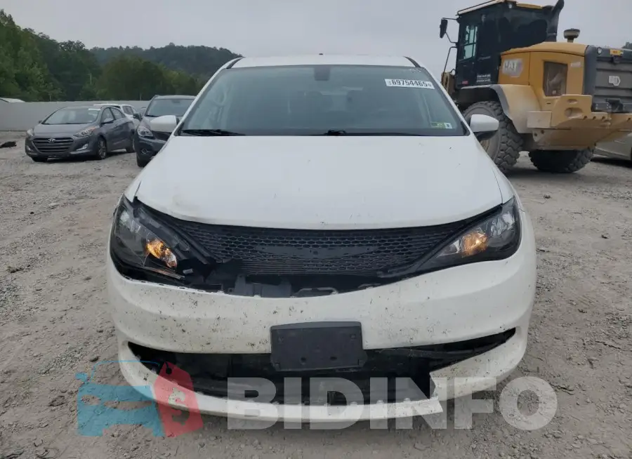 2C4RC1AG8LR243582 Photo# 5