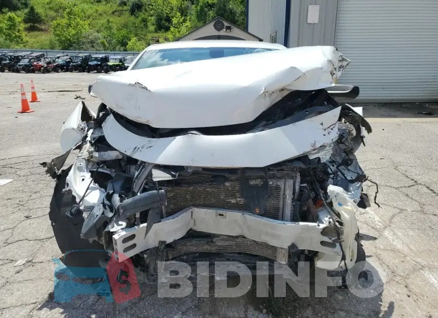 1G1ZB5ST6GF241390 Photo# 5