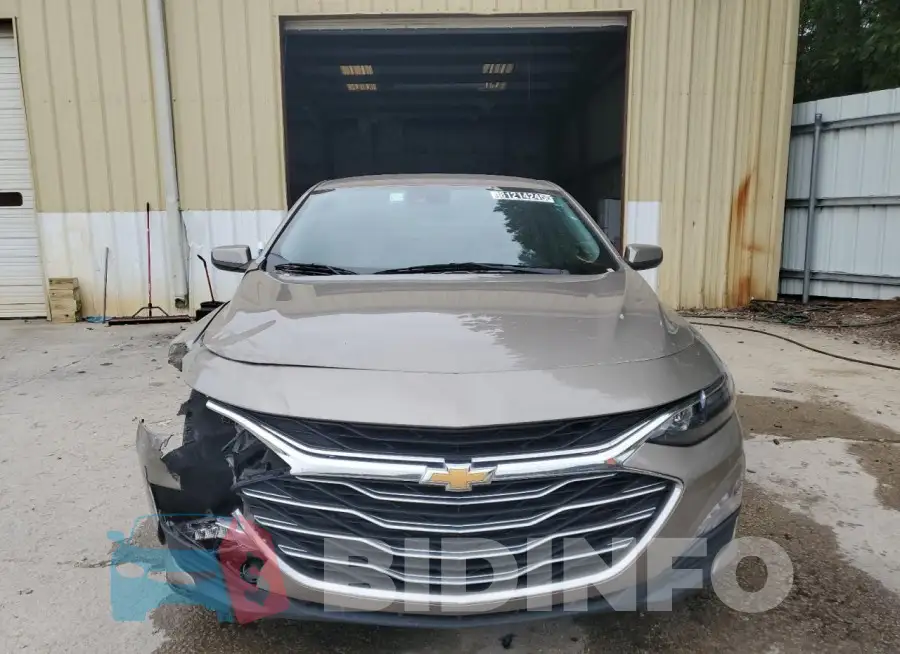 1G1ZD5ST3PF190831 Photo# 5