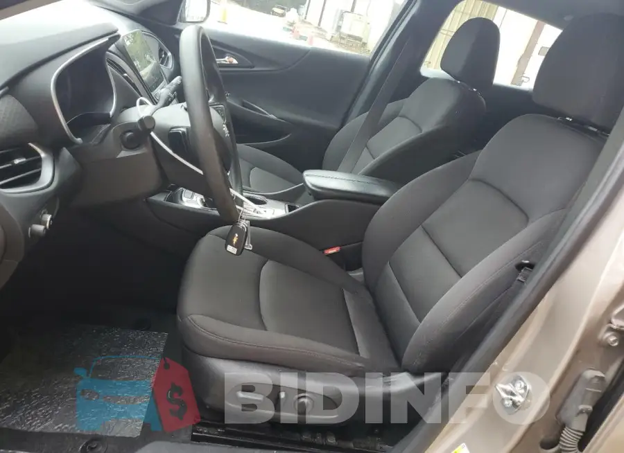1G1ZD5ST3PF190831 Photo# 7