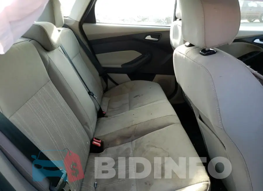 1FADP3F22HL330858 Photo# 10