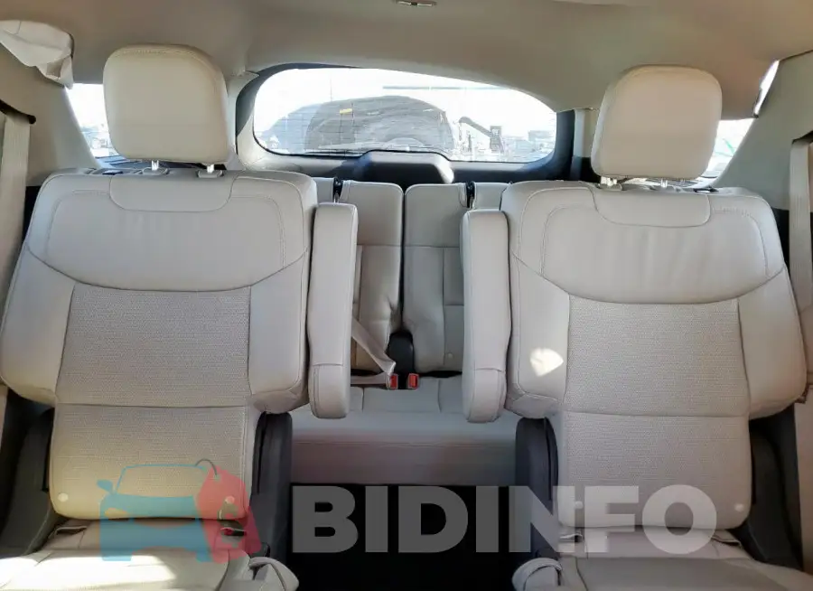 1FM5K8HC4LGA02578 Photo# 10