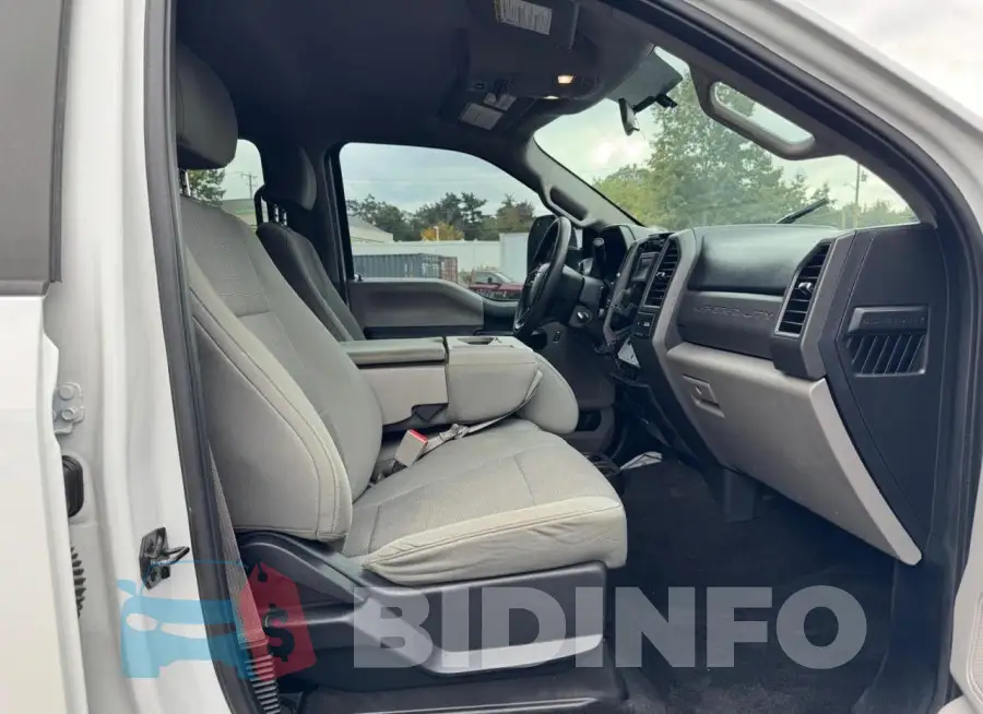 1FT7W2B60JEB02574 Photo# 7