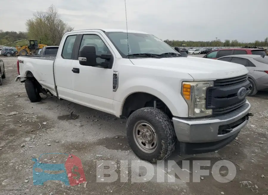 1FT7X2B68HEE35225 Photo# 4
