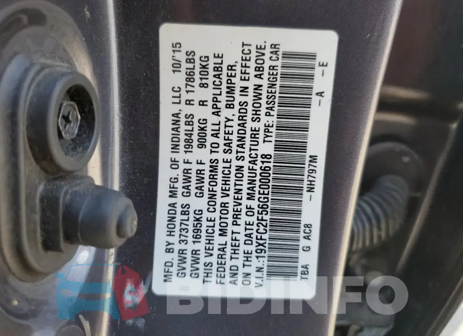 19XFC2F56GE000618 Photo# 12