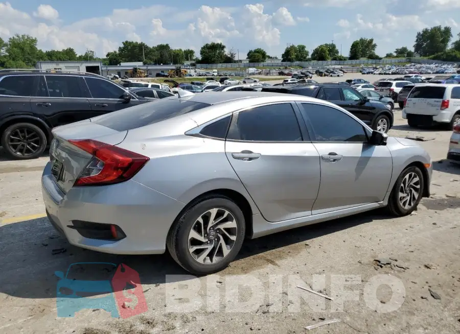 19XFC2F70HE064849 Photo# 3