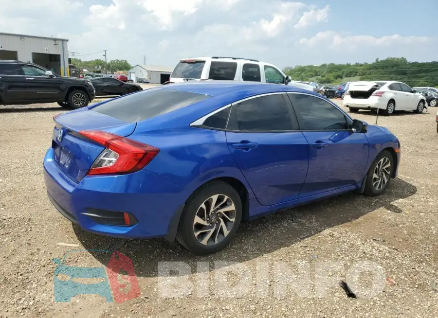 19XFC2F72GE032984 Photo# 3