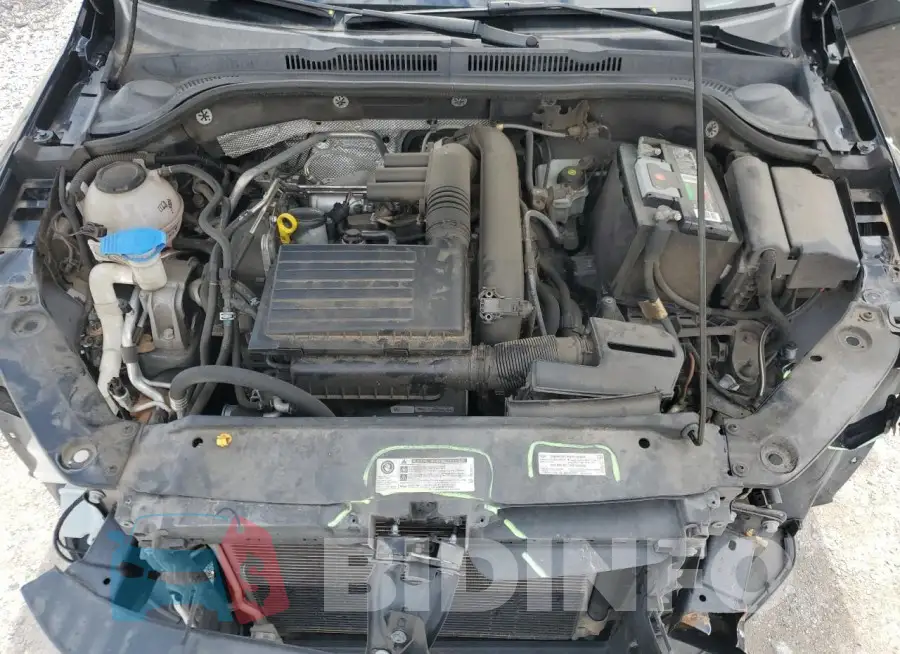 3VW2B7AJ4JM229957 Photo# 11