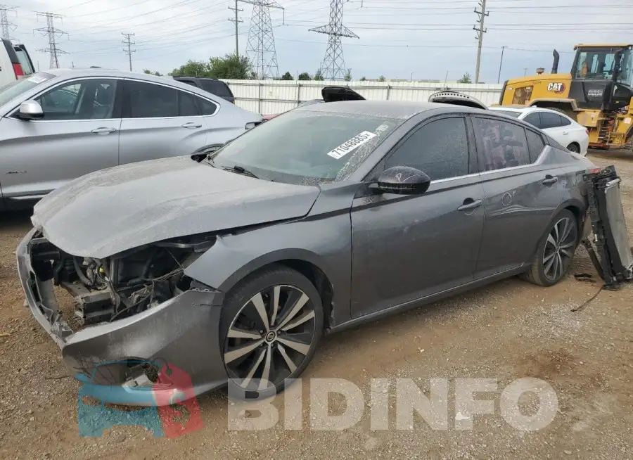 1N4BL4CV3KC120994 Photo# 1