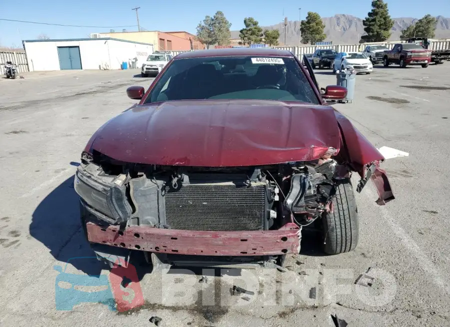 2C3CDXBG8KH699076 Photo# 5