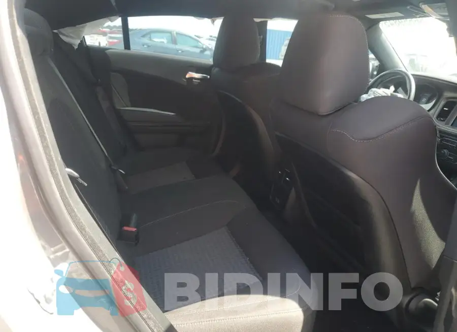 2C3CDXHG3PH700889 Photo# 10