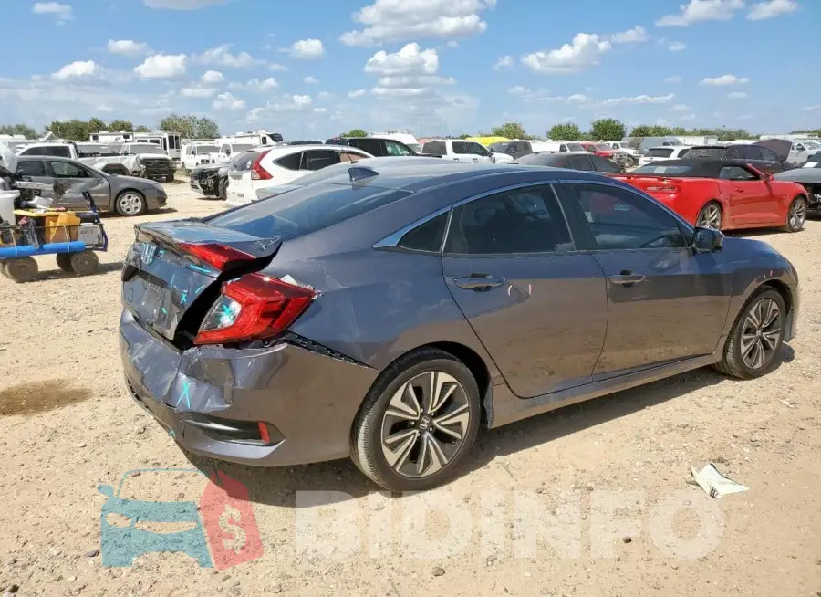 19XFC1F70HE030582 Photo# 3