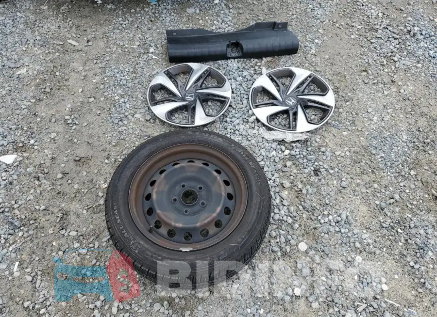 19XFC2F60KE001071 Photo# 12