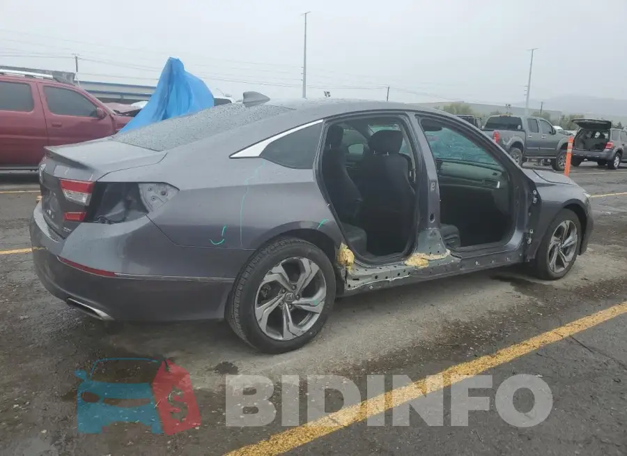 1HGCV2F67JA013962 Photo# 3