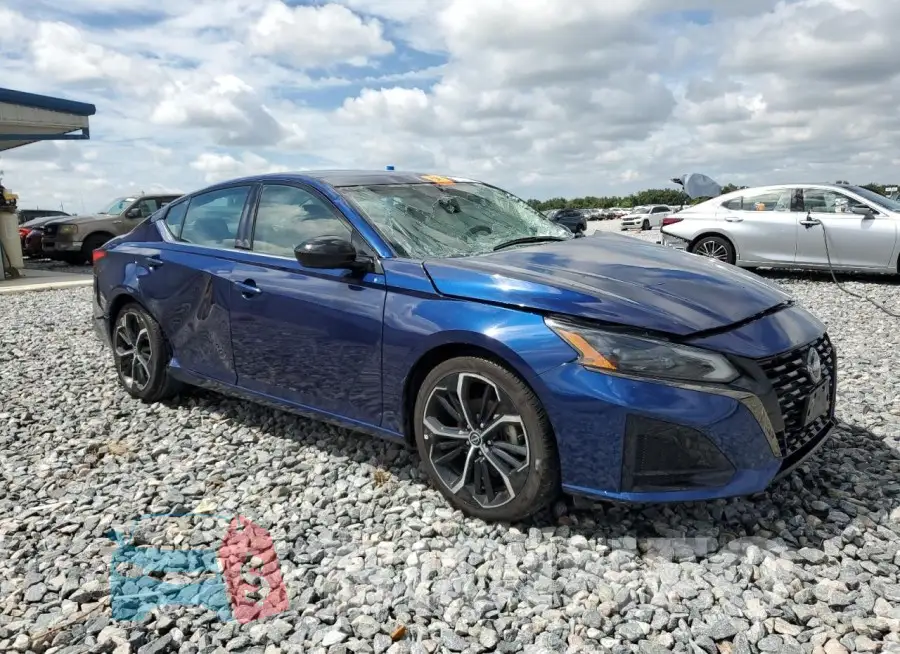 1N4BL4CV5PN330217 Photo# 4