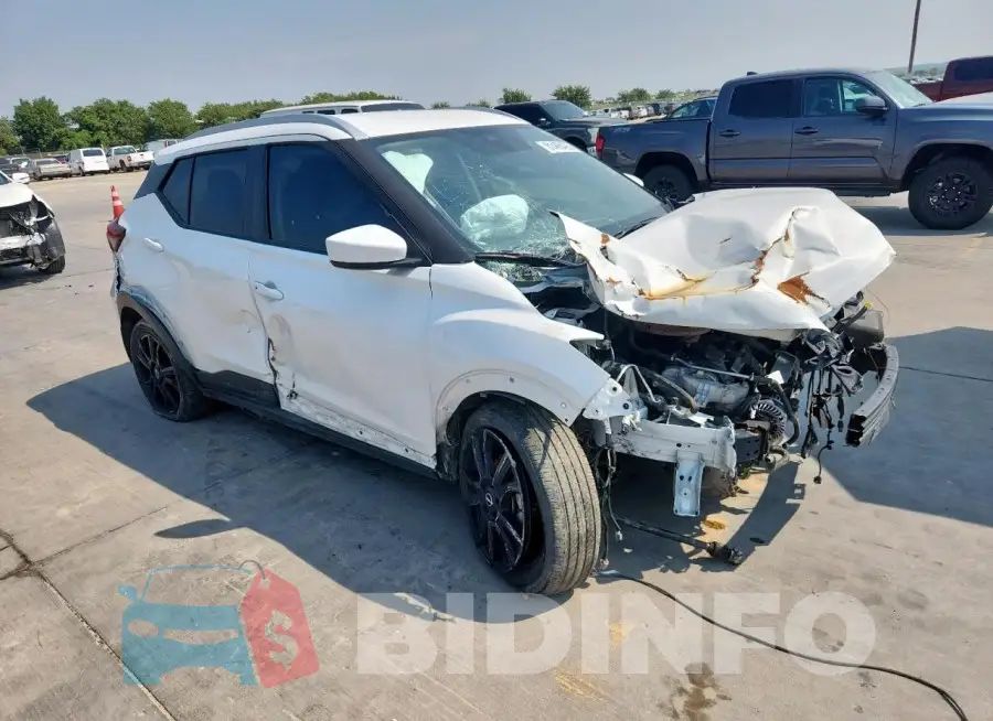 3N1CP5CV1RL548024 Photo# 4