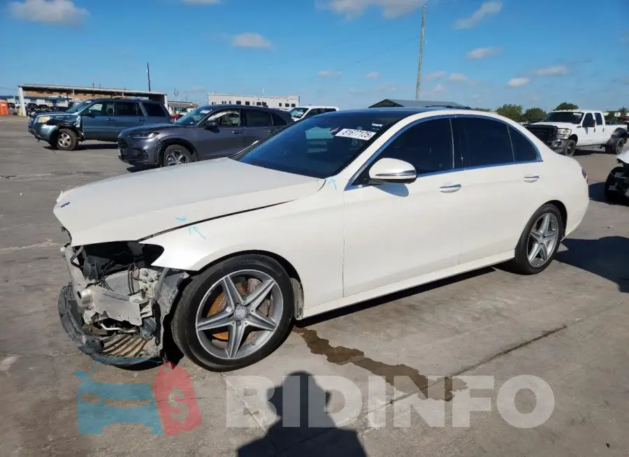 WDDZF4JB3HA056779 Photo# 1