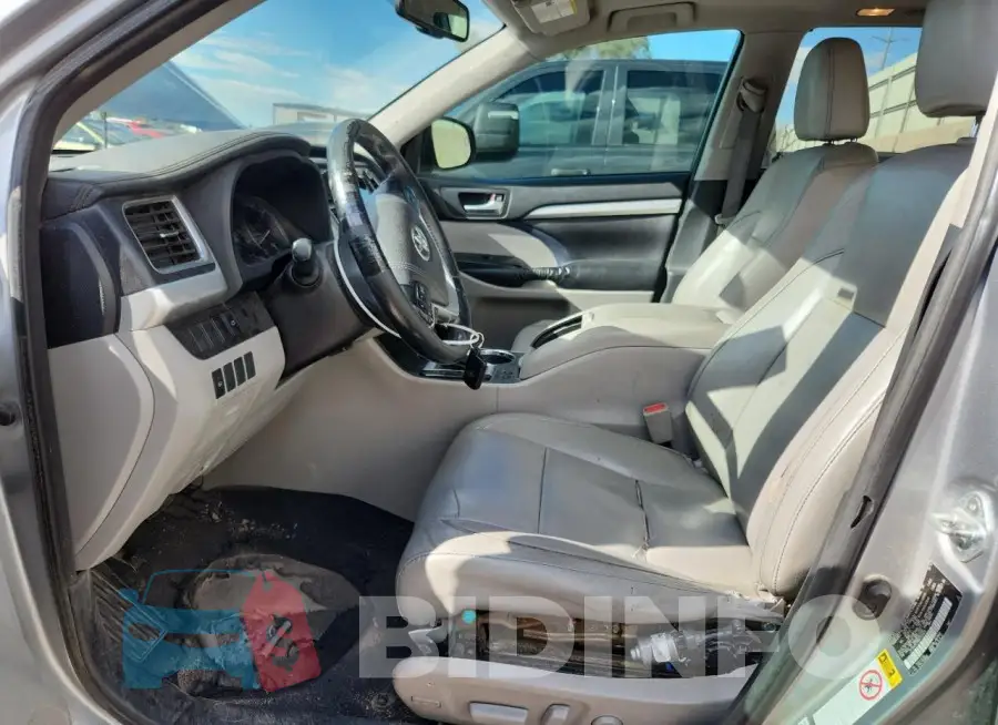 5TDKKRFH9GS153326 Photo# 7