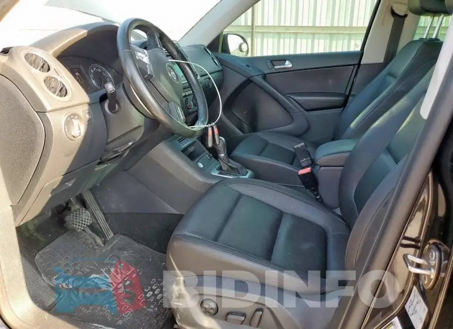 WVGAV7AX9GW570155 Photo# 7